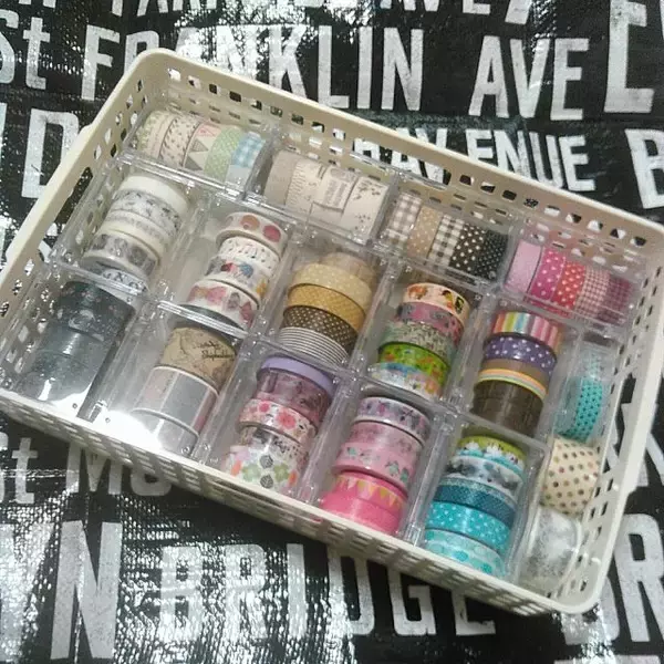 「見せて飾る収納を♡とっておきのマスキングテープ整理術」の画像