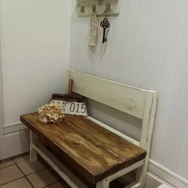 「自分だけの椅子に♪ぬくもり感じる木のDIYチェアを作ろう」の画像