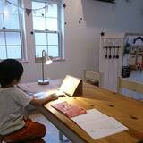 「学習机でなくてもいいんです！宿題が進む場所はココだった」の画像2