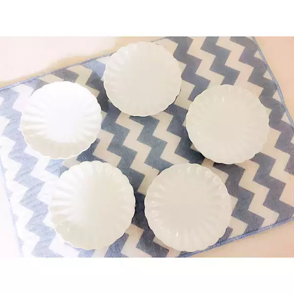 「見ているだけで幸せな気分になれる♪セリアの小皿&豆皿」の画像