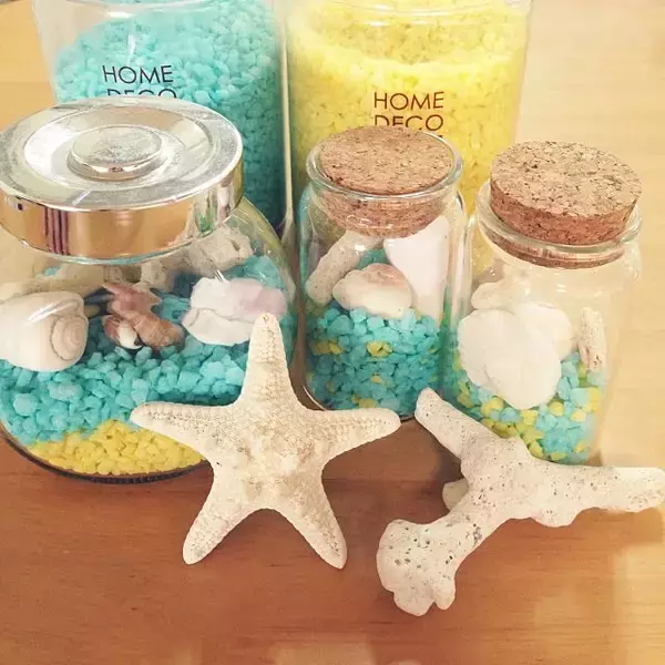 「少しの作業でお部屋に魅力をプラス♡瓶を使った簡単DIY」の画像