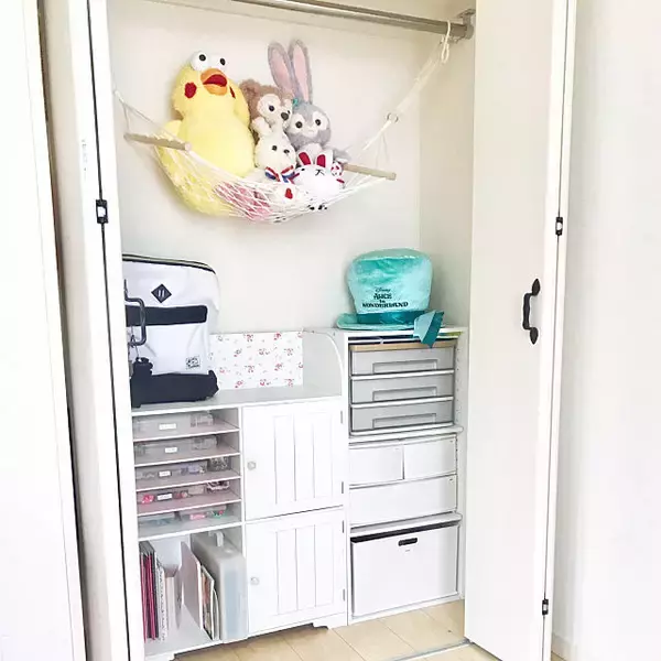「ぬいぐるみも嬉しそう♡すぐ実践できる、ぬいぐるみ収納術」の画像