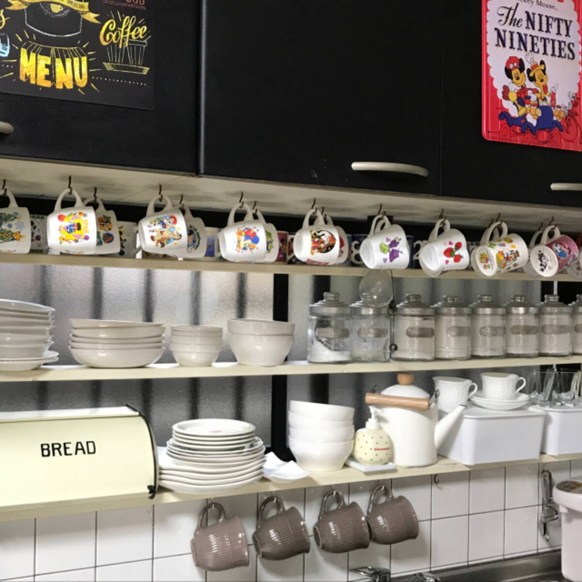 吊り戸棚を使いこなす 便利でハイセンスな活用アイデア 18年4月18日 エキサイトニュース