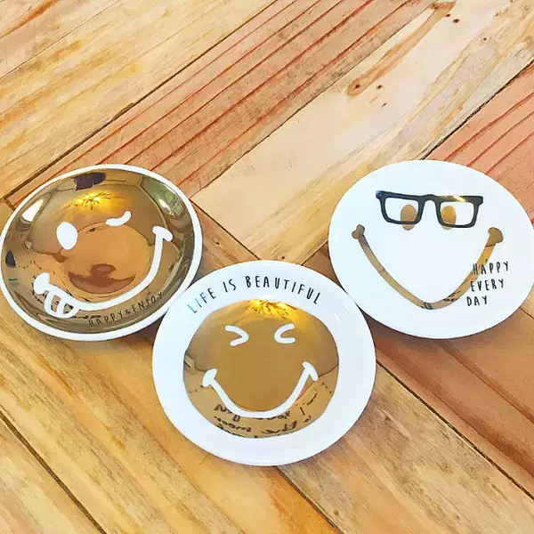 「日々の暮らしにSMILE＆HAPPYを☆セリアのニコちゃんグッズ」の画像