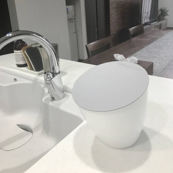 キッチンの生ゴミどうしてる 三角コーナーの工夫を大公開 18年7月26日 エキサイトニュース キッチンの生ゴミどうしてる 三角コーナーの工夫を大公開 18年7月26日 エキサイトニュース