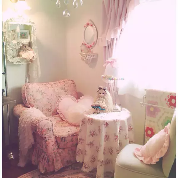 「パステルカラーで作る♡憧れのガーリーインテリアを大公開」の画像