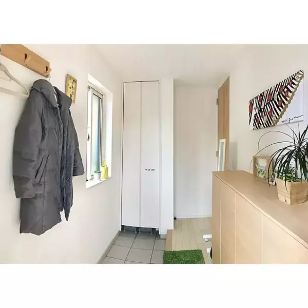 「使いやすくて美しい！ゴチャつかない、理想の玄関収納法」の画像