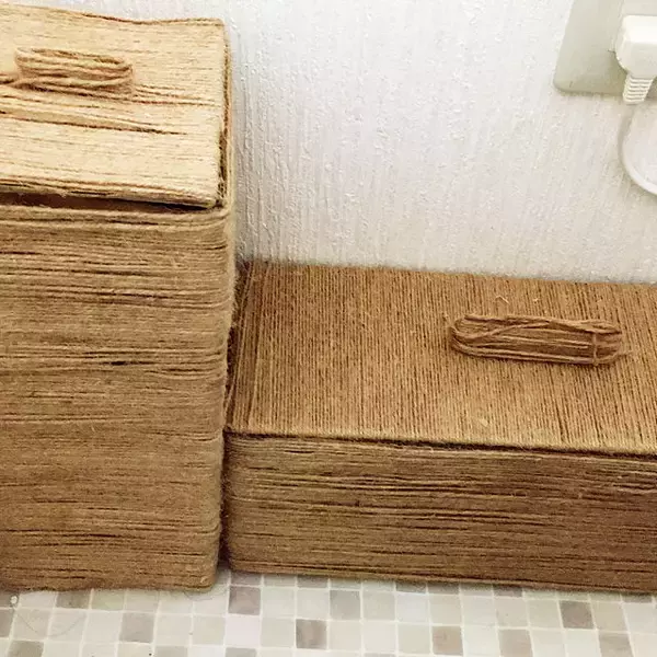 「ぐるぐる巻くだけでもOK！麻紐でナチュラルな空間をDIY」の画像