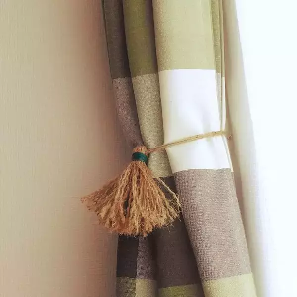 「ぐるぐる巻くだけでもOK！麻紐でナチュラルな空間をDIY」の画像