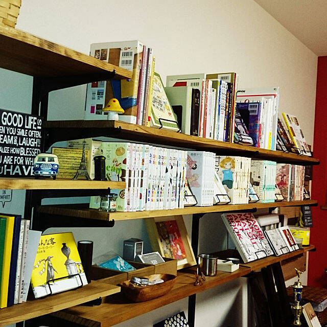 100均グッズで本棚改善☆使いやすく＆見やすくのアイデア (2018年4月12  