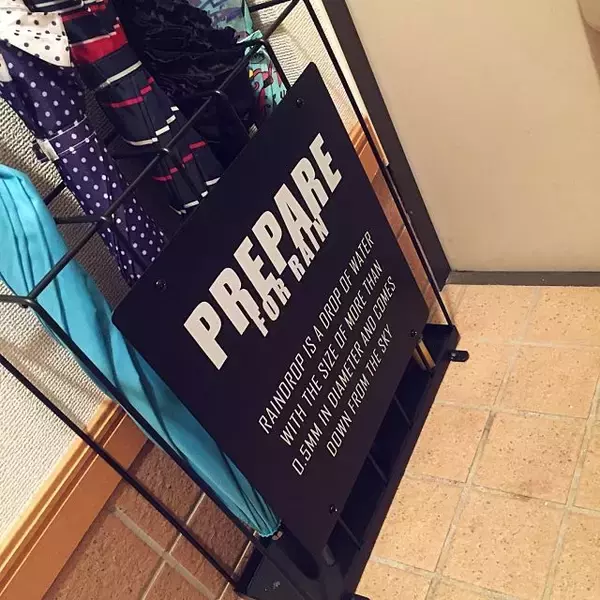 「玄関にぴったりが見つかる♪種類豊富なニトリの傘立て」の画像