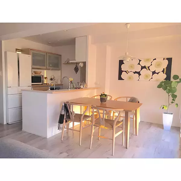 「北欧インテリアにマッチ！マリメッコのファブリックパネル」の画像