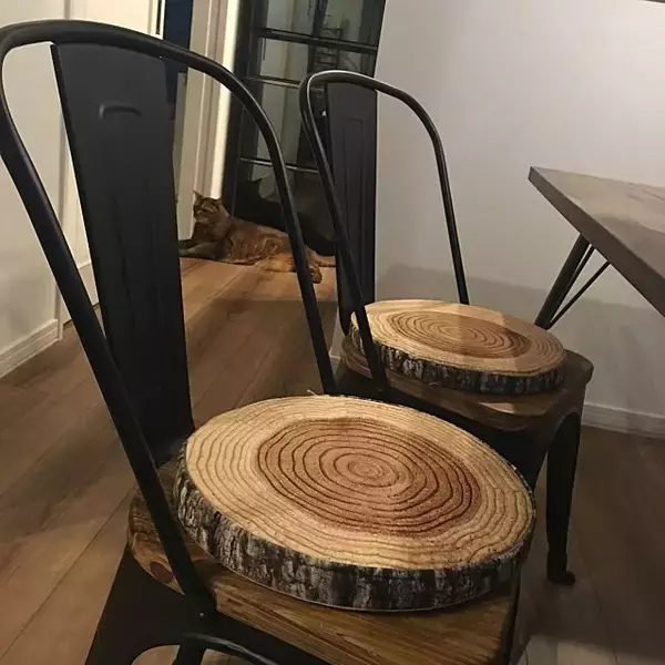 「ニトリ・しまむらで発見！便利なチェアパッドをご紹介」の画像