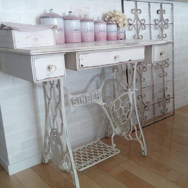 アンティークスタイルを作る！シンガーミシン台の魅力☆