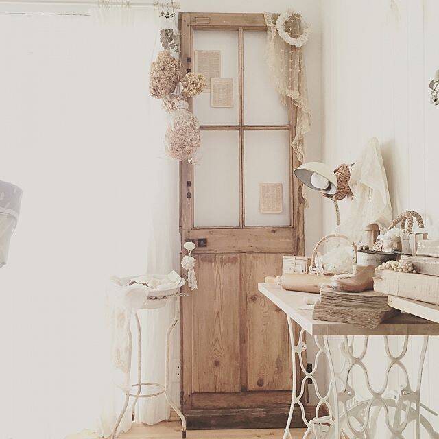 アンティークスタイルを作る！シンガーミシン台の魅力☆