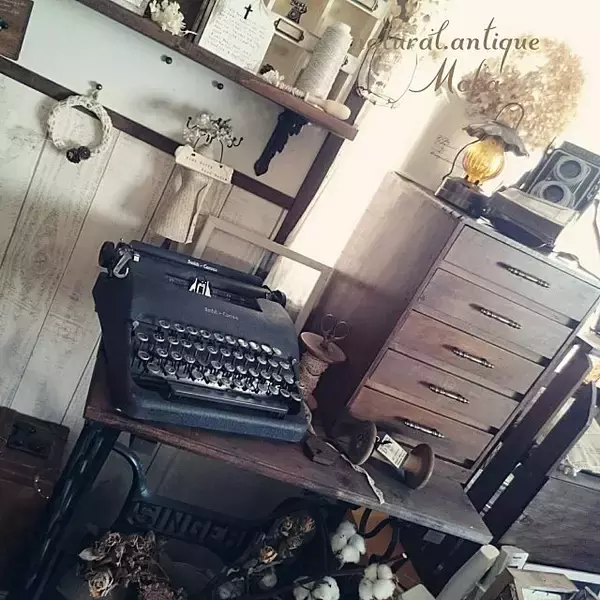 「アンティークスタイルを作る！シンガーミシン台の魅力☆」の画像