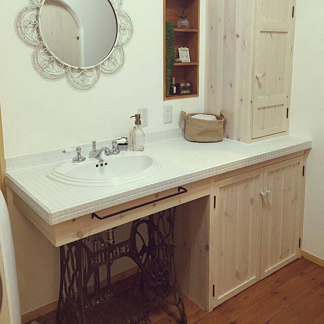 アンティークスタイルを作る！シンガーミシン台の魅力☆