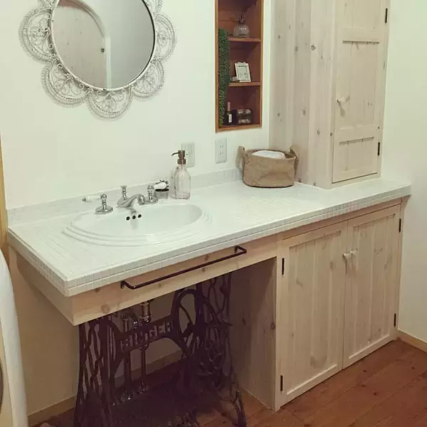 「アンティークスタイルを作る！シンガーミシン台の魅力☆」の画像