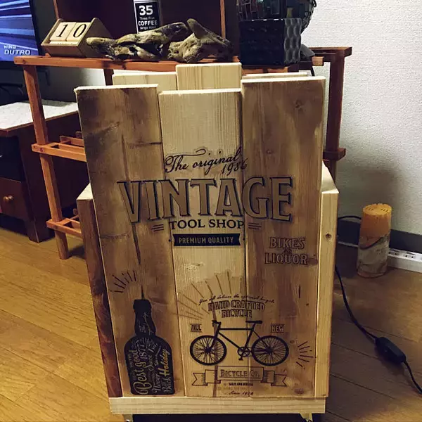 「生活感が消える！簡単アレンジでゴミ箱が男前に大変身」の画像