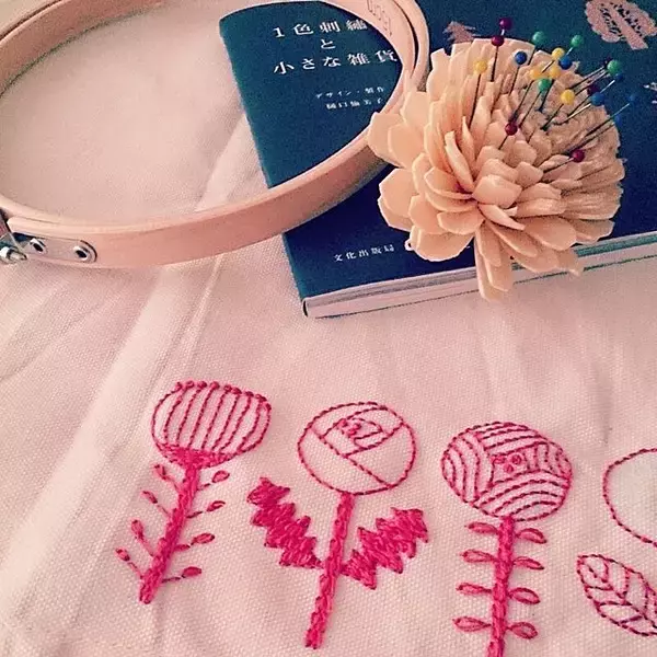 「100均でも入手できる！刺繍枠を使ったハンドメイド雑貨」の画像