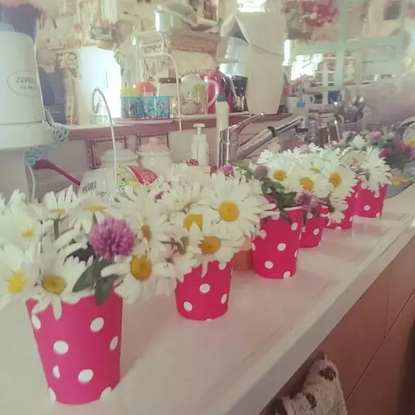 「使うのがもったいなくなっちゃう？100均の紙皿と紙コップ」の画像