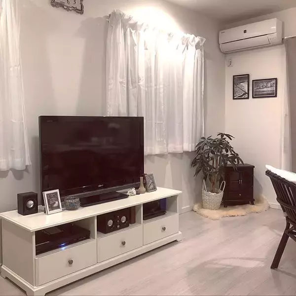 「即決できる価格と魅力のデザイン☆IKEAのTV台＆TVボード　」の画像
