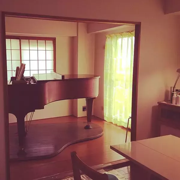 「家がいちばん落ち着くね♡ノスタルジックなレトロスタイル」の画像