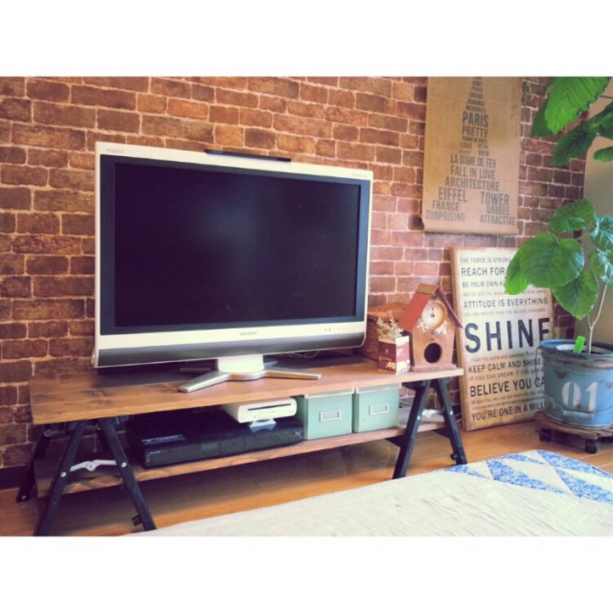 ナチュラルなリビングにマッチ！テレビボードのDIY実例 - エキサイト 