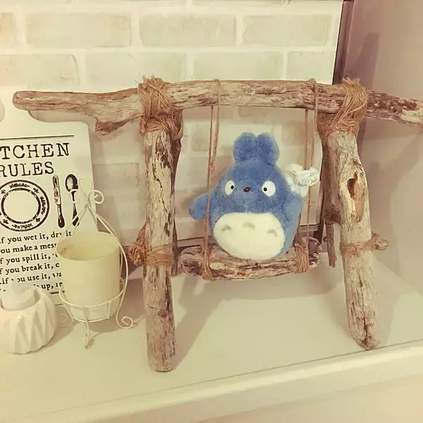 「これはナイスアイデア！流木を使った3パターンのDIY作品集」の画像