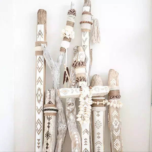 「これはナイスアイデア！流木を使った3パターンのDIY作品集」の画像