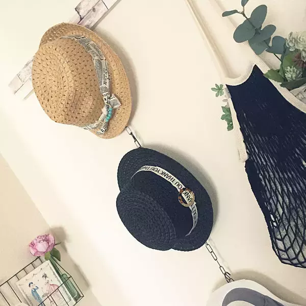 「帽子はどうしまう？すぐ試してみたくなる収納アイデア」の画像