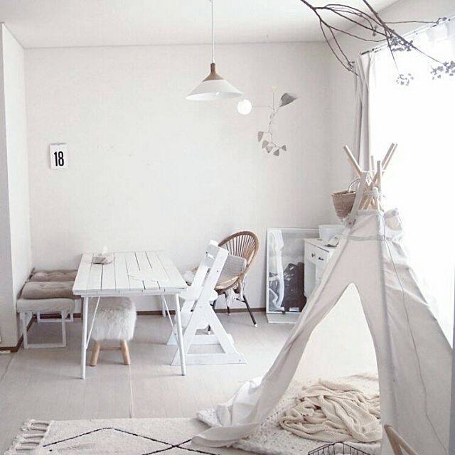 個性を生かす!!鉄脚テーブルDIYで魅力たっぷりのお部屋