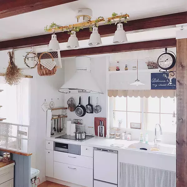 「思わず長居したくなる♡大人ナチュラルテイストのキッチン」の画像