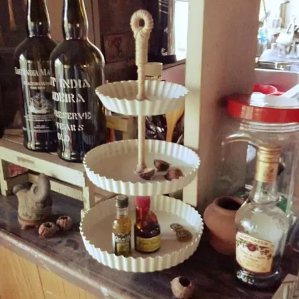 「デザイン違いで色々作りたくなる！ケーキスタンドをDIY」の画像