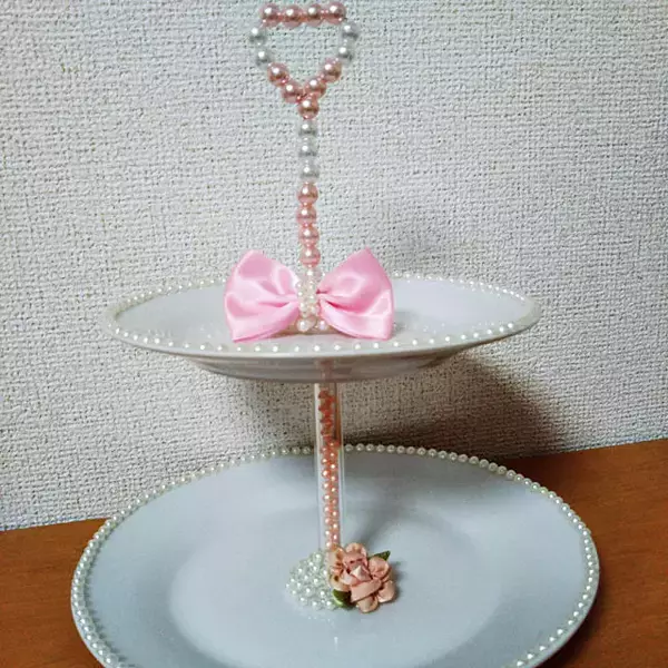 「デザイン違いで色々作りたくなる！ケーキスタンドをDIY」の画像