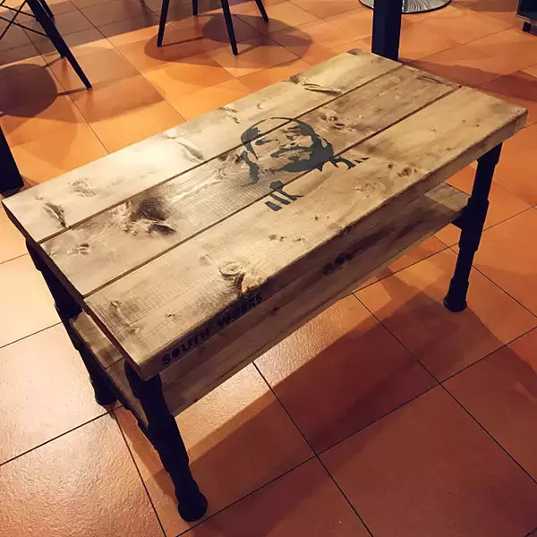 「クールさ満点インダストリアル！塩ビパイプのDIYがアツイ」の画像