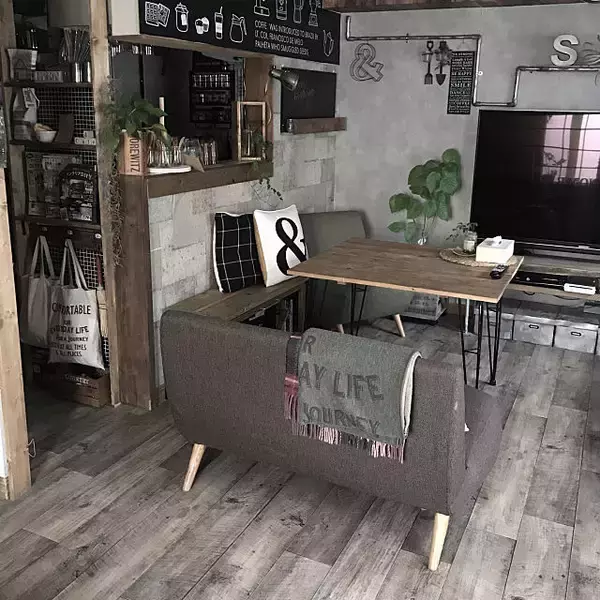 「クールさ満点インダストリアル！塩ビパイプのDIYがアツイ」の画像