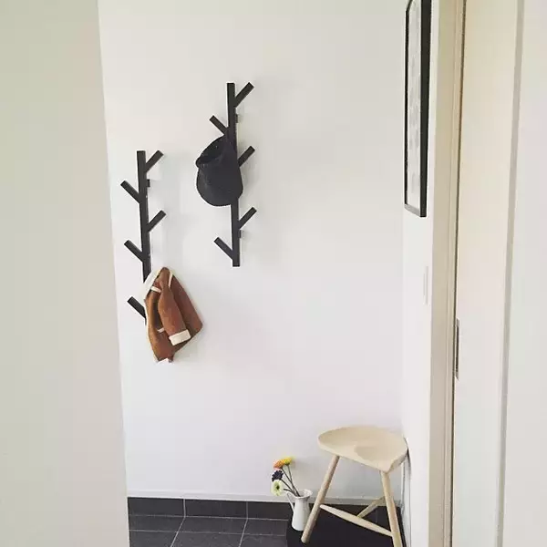 「フォトジェニックなフックはIKEAで！人気のフック活用例」の画像