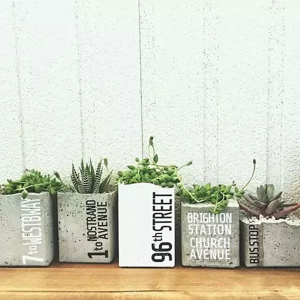 「流して固めるだけ♡簡単なのにかっこいい、セメントDIY」の画像