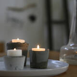 「流して固めるだけ♡簡単なのにかっこいい、セメントDIY」の画像1