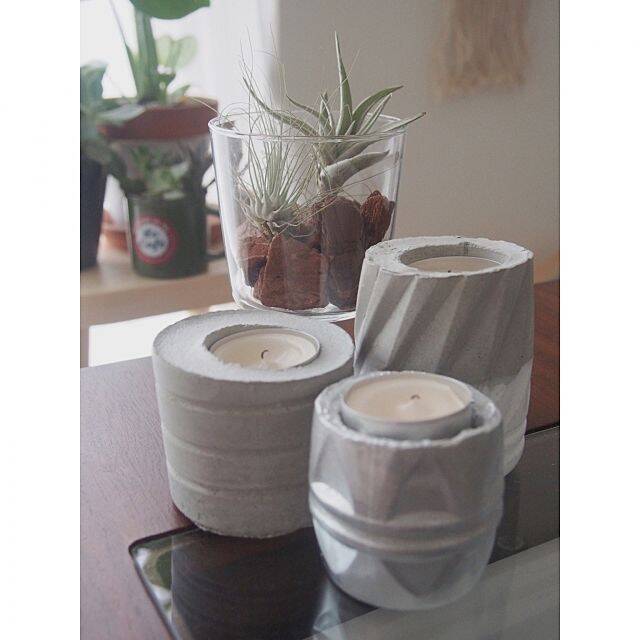 流して固めるだけ♡簡単なのにかっこいい、セメントDIY