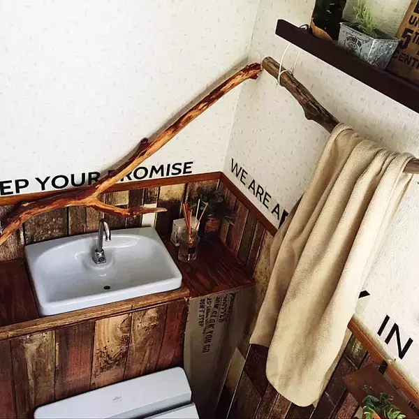 「真似したいDIY♡いつかはやってみたいトイレのタンクレス」の画像