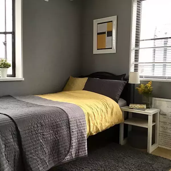 「個性の滲む明るい空間！あこがれのイエローインテリア」の画像