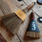 「「暮らしの道具を男前に！レザーカバー付きミニほうき」 by yacciさん」の画像1