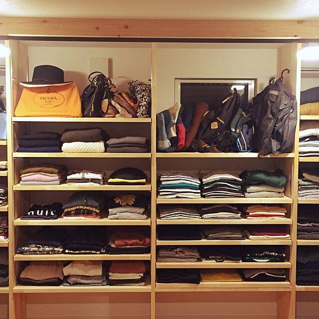 これでもう悩まされない！洋服のすっきりかしこい収納方法 