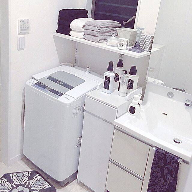 こなれ感を出すならグレー！モダンでシンプルな色づかい