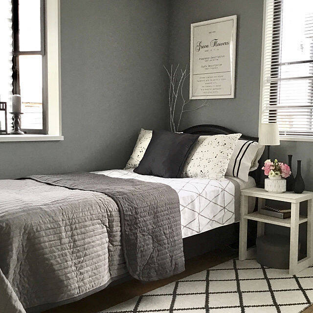 こなれ感を出すならグレー！モダンでシンプルな色づかい