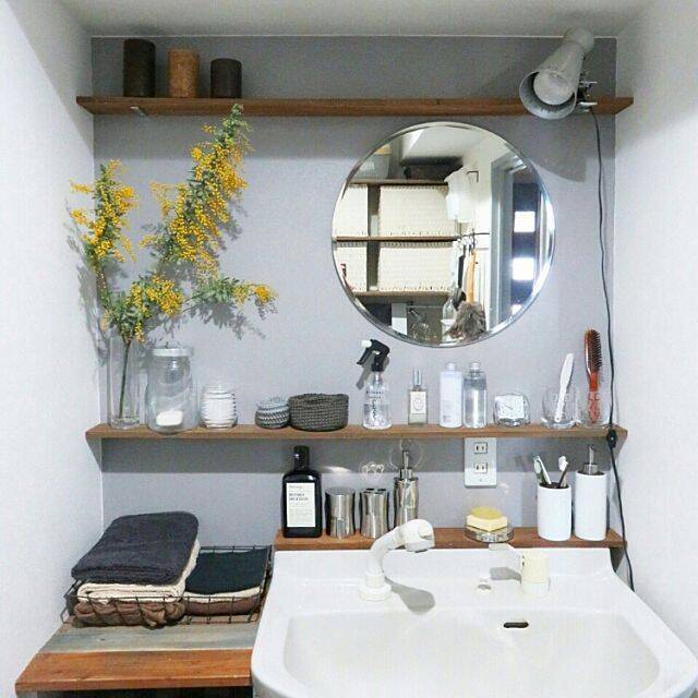 こなれ感を出すならグレー！モダンでシンプルな色づかい