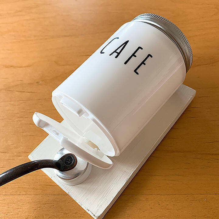 「初心者さんでも簡単♪ディスプレイ専用壁掛けコーヒーミル」 by mogさん