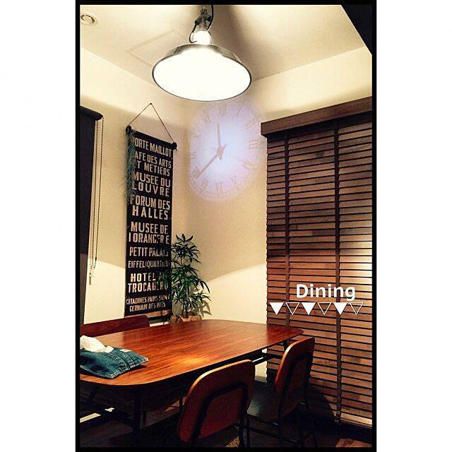 ミステリアスな光と影の時計！プロジェクタークロック